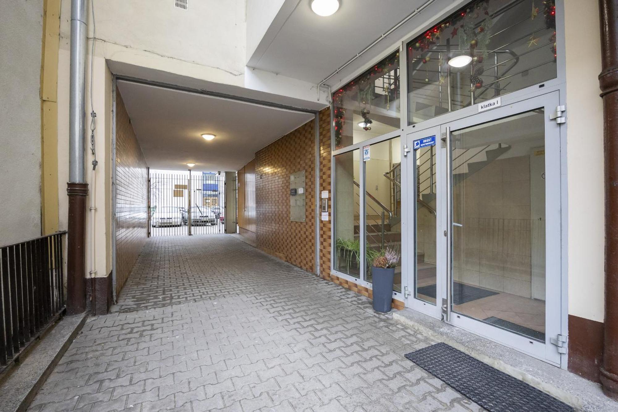 Marszalkowska Stylish With Balcony Center By Renters Warsaw