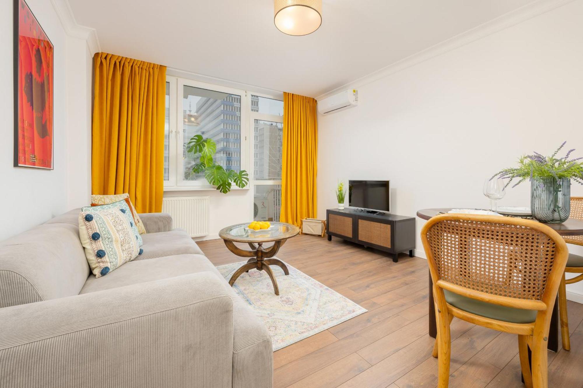 Apartment Marszalkowska Stylish With Balcony Center By Renters *